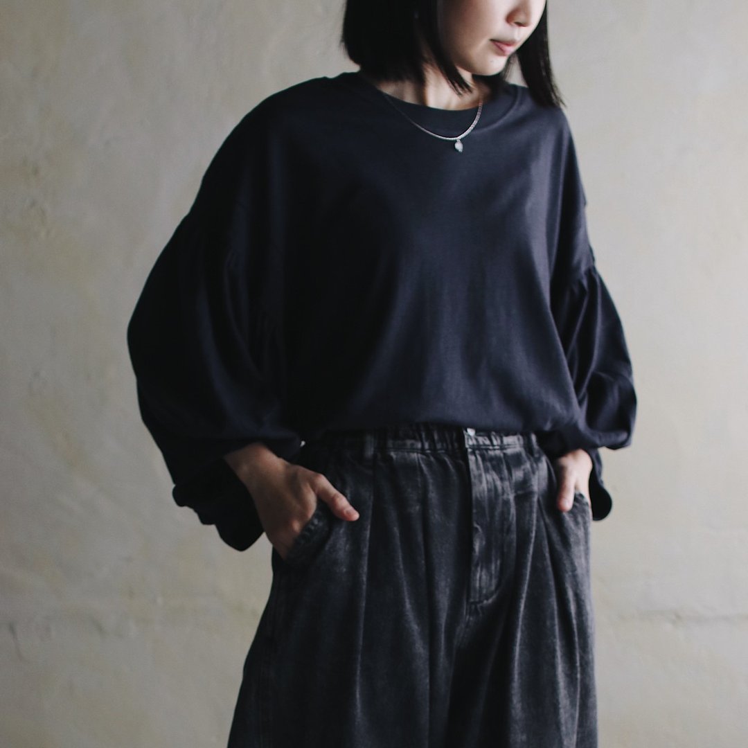 纯棉垂坠澎袖T-shirt 深蓝 - 女装上衣 - 棉．麻 蓝色