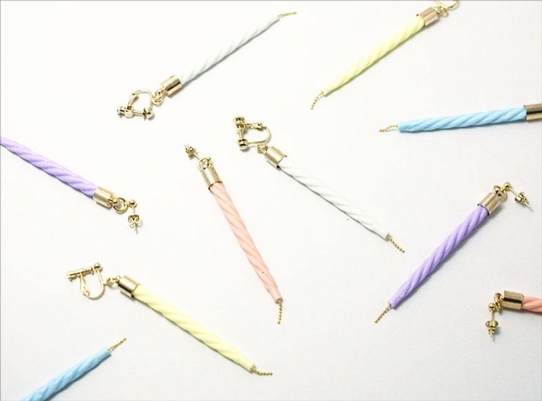 Kasumi candle earrings / earrings - 耳环/耳夹 - 塑料 多色
