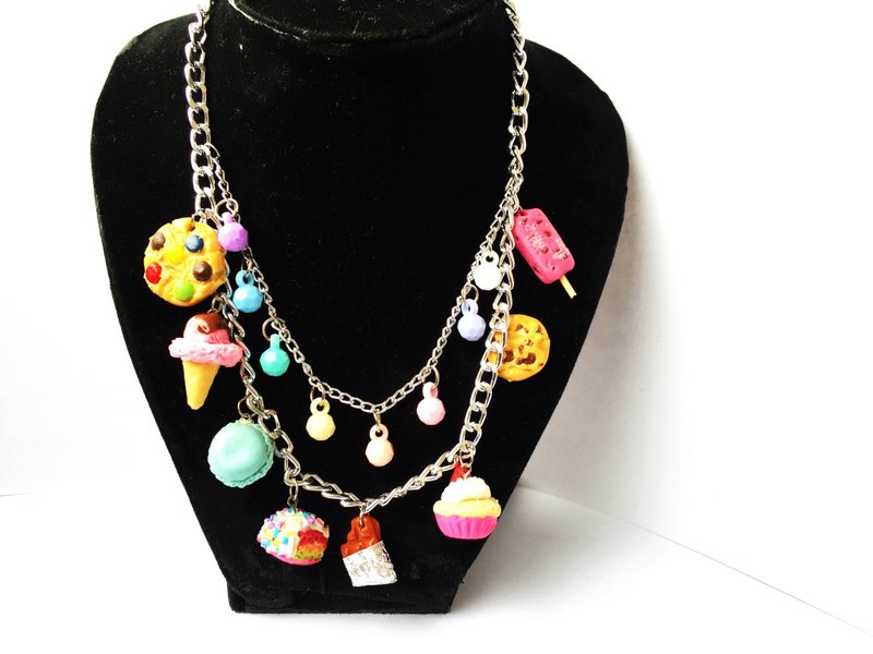 necklace with food - 项链 - 粘土 粉红色