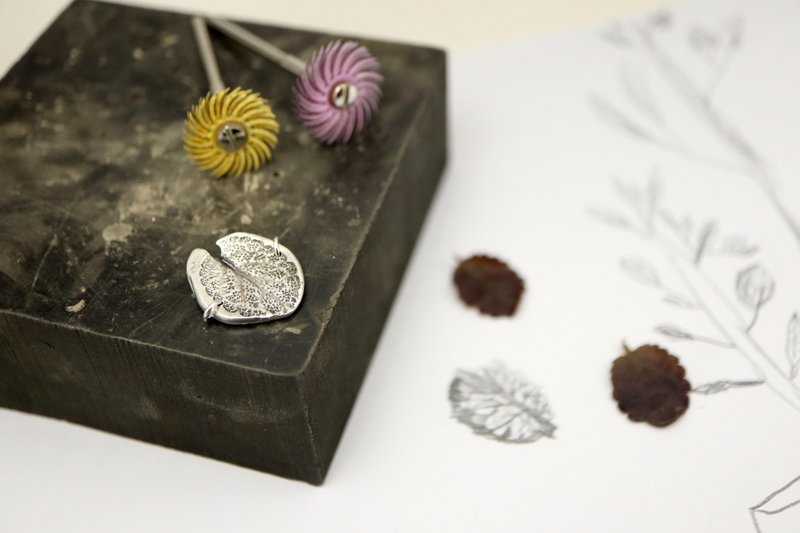 【小小银匠】拓印拓银/纯银饰品/根据孩子想法 DIY 定制化金工体 - 金工/饰品 - 纯银 