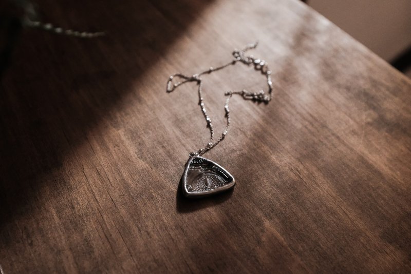 透明 |  海棠花三角玻璃项链 - 项链 - 玻璃 透明