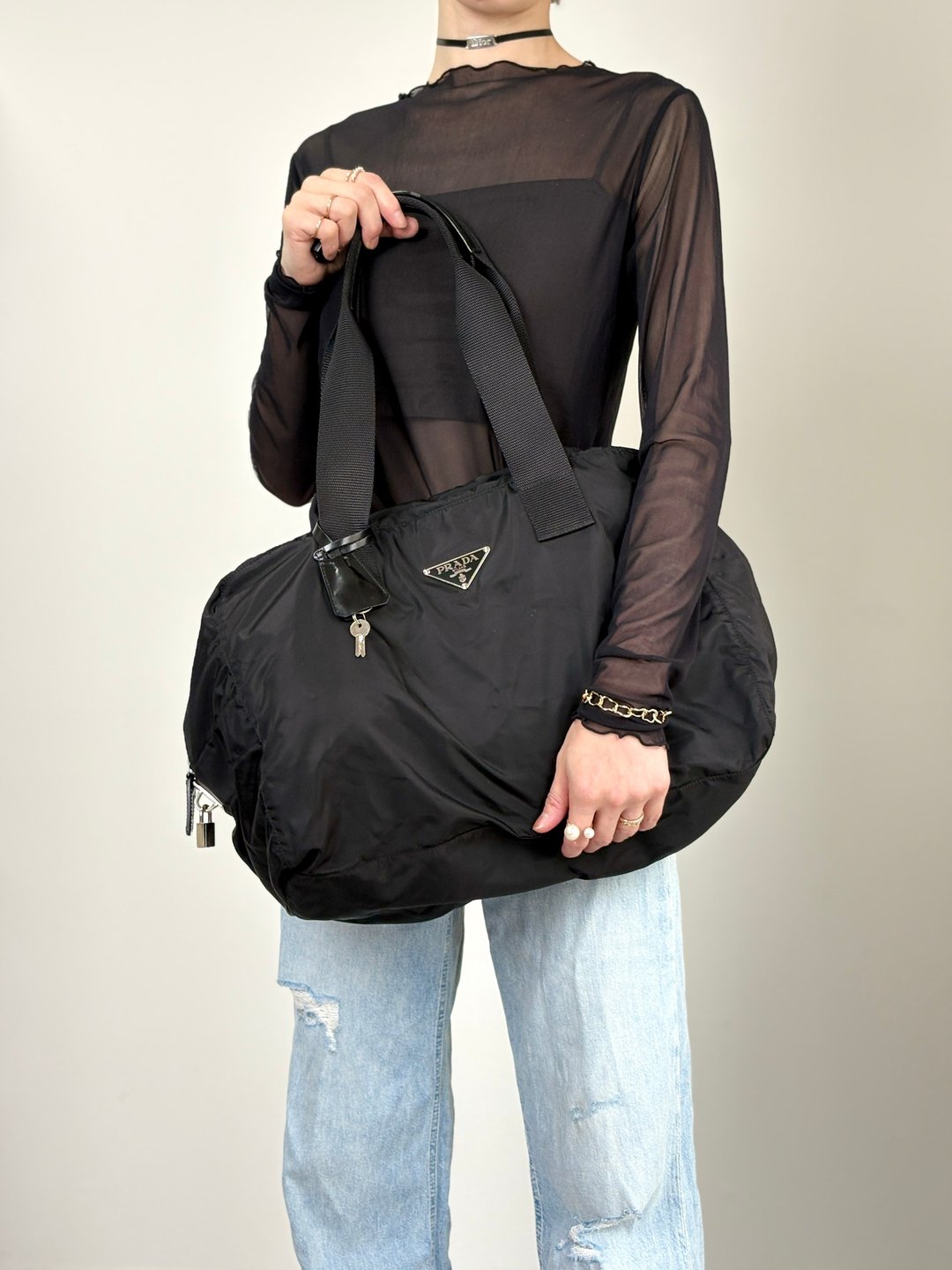 【日本直送 名牌中古包】PRADA 普拉达 手提包 黑色 三角 Logo 尼龙 钥匙锁 旅行袋 vintage utr82b - 手提包/手提袋 - 尼龙 黑色