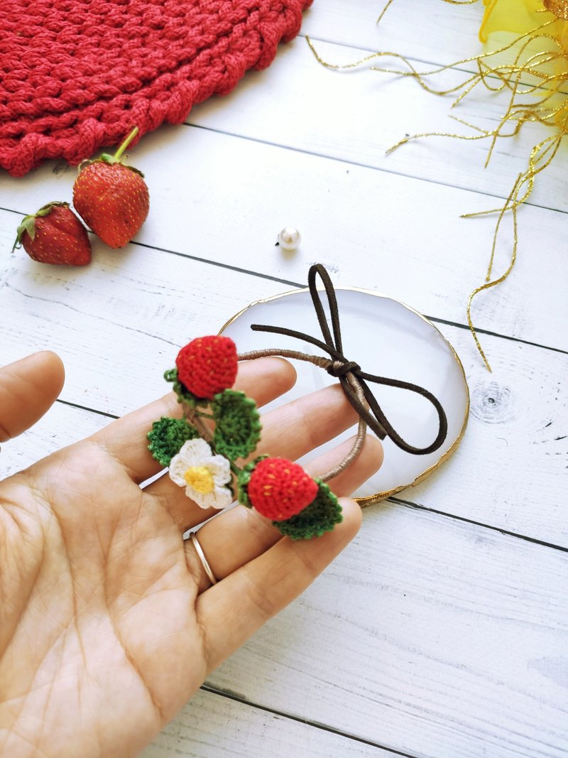 草莓手链 草莓手链 草莓饰品 水果手链 - 手链/手环 - 环保材料 红色