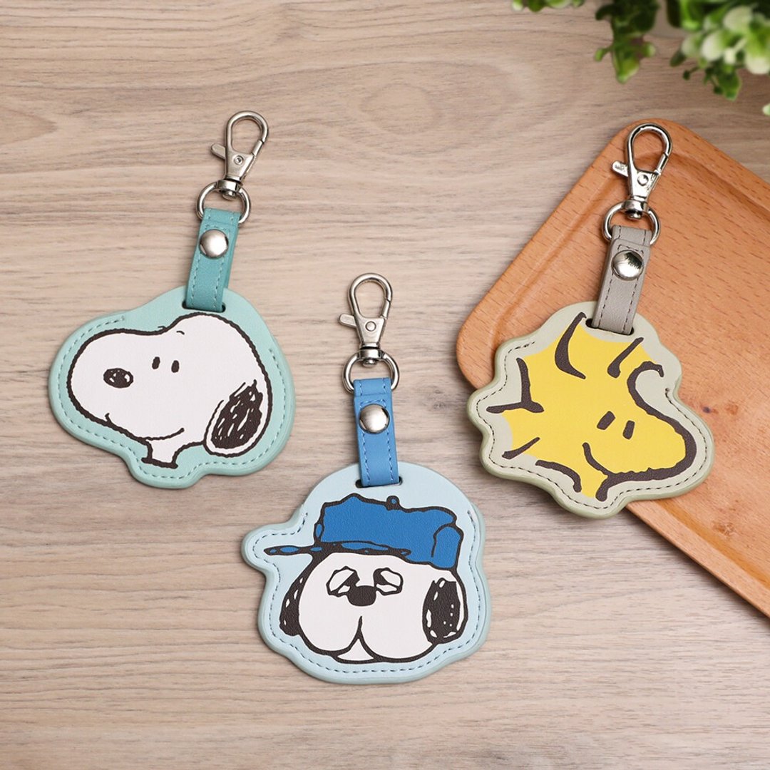 Peanuts史努比磁扣套钥匙圈-Snoopy Olaf 感应磁扣 AirTag 保护套 - 证件套/卡套 - 其他材质 多色