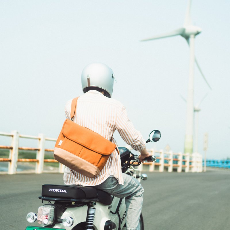 帆布笔电邮差包(15寸笔电可) - 电脑包 - 棉．麻 多色