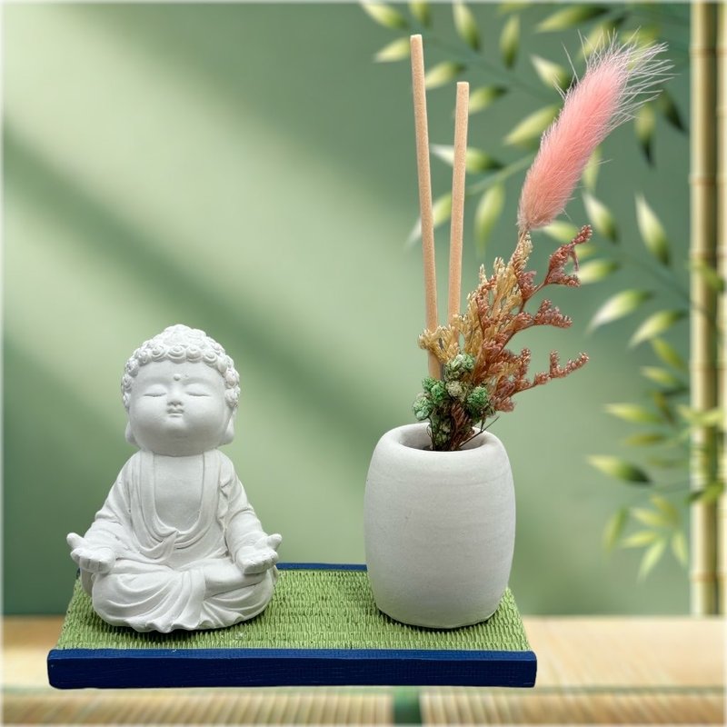 禅风设计 仿真榻榻米版香氛组 净念吉祥之小佛衲静 居家凉感提升 - 香薰/精油/线香 - 水泥 白色