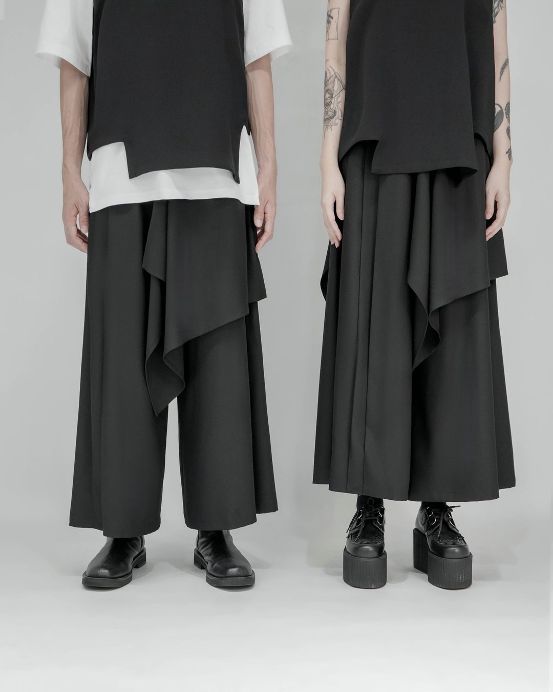 MUKK DESIGN 活片造型宽裤裙 - 中性裤装 - 聚酯纤维 黑色