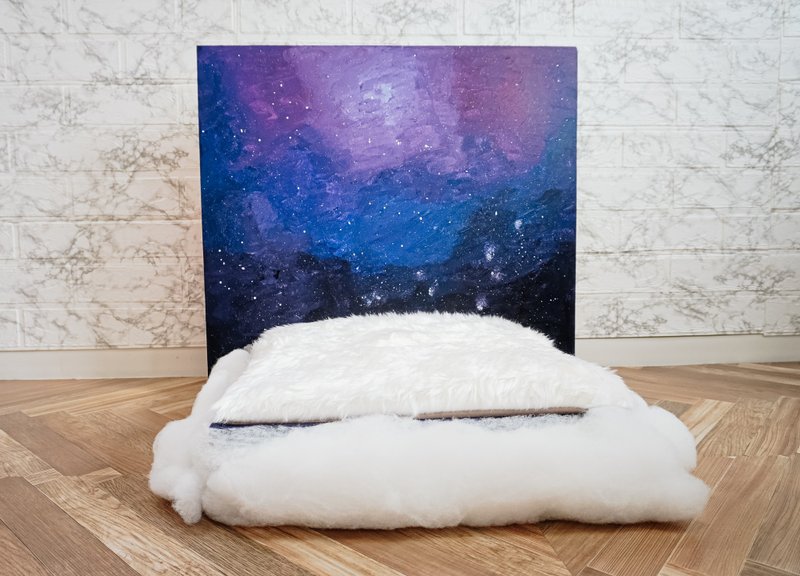 Dog bed with Night sky view headboard attached Neo light, Rainbow backboard - 床垫/笼子 - 木头 紫色