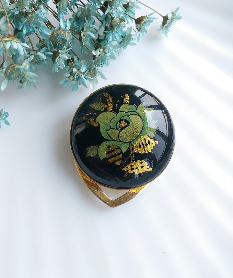 【西洋古董饰品】黑底 小巧 绿玫瑰 围巾夹 丝巾扣 丝巾夹 - 其他 - 其他金属 金色