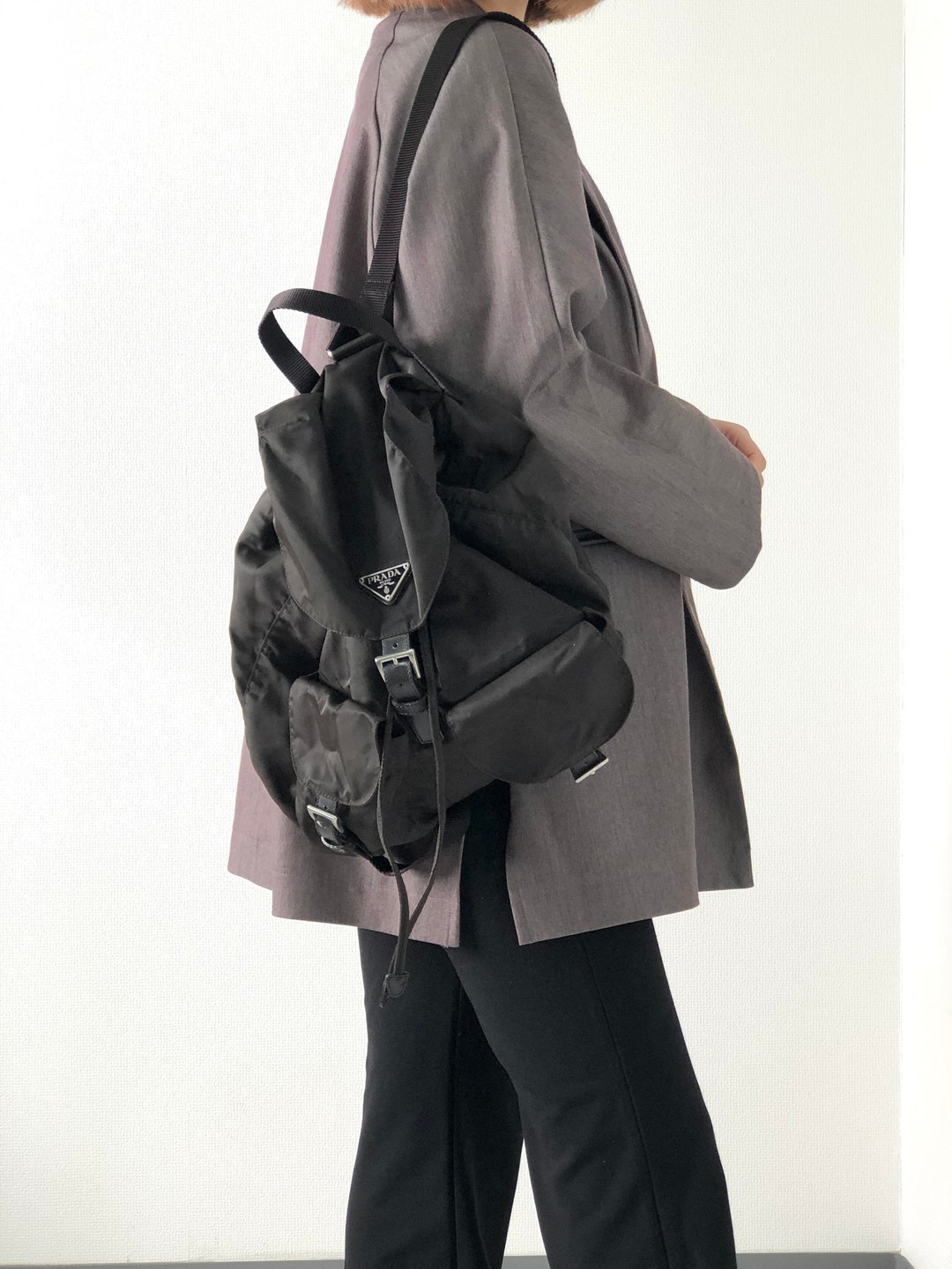 【日本直运，名牌包装】PRADA 背包棕三角标志尼龙双口袋复古 8ye78x - 后背包/双肩包 - 尼龙 咖啡色