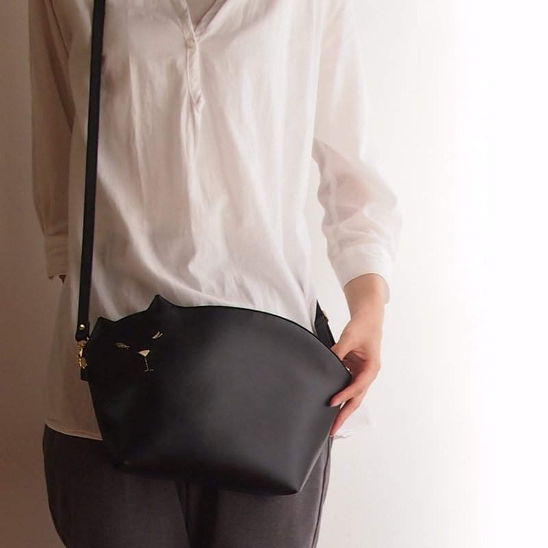 Big size cat handbag pochette mat-black (Made to order) - 侧背包/斜挎包 - 聚酯纤维 黑色