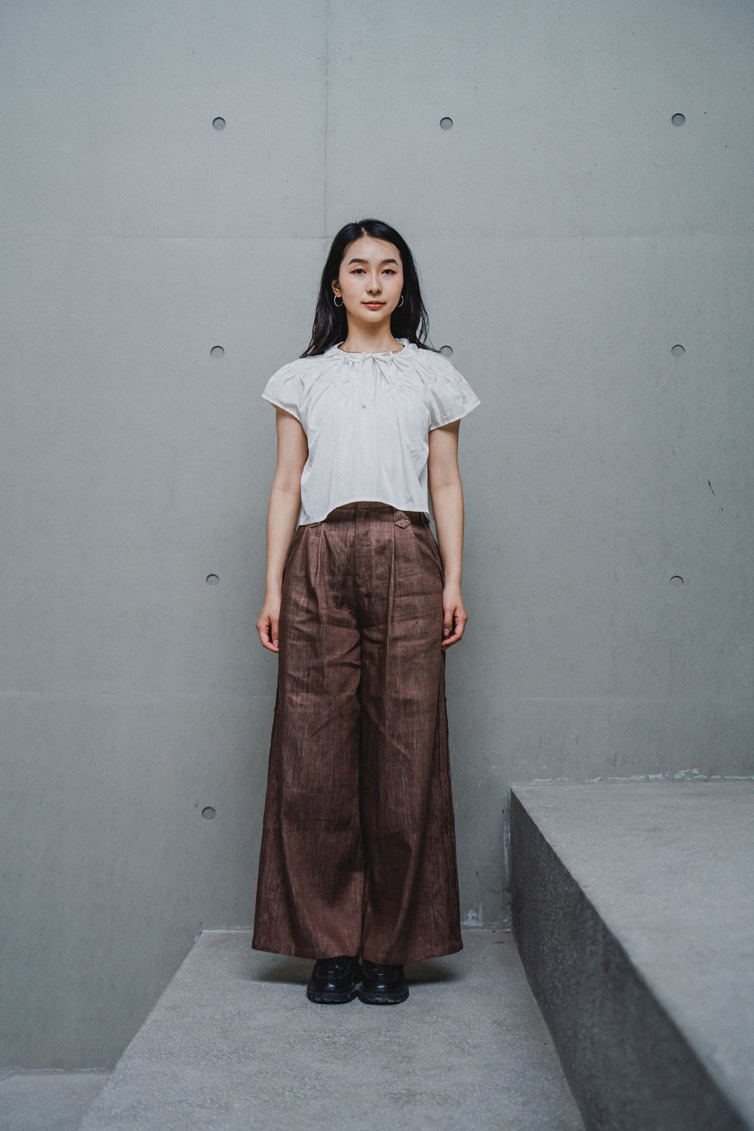 亚麻直筒硬质裤 LINEN STRAIGHT STIFF TROUSERS - 女装长裤 - 其他材质 咖啡色