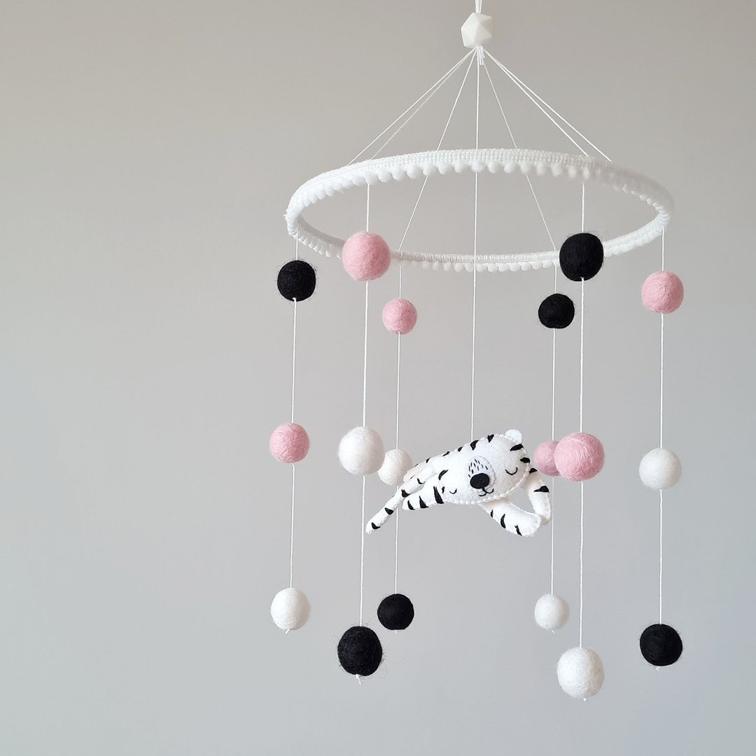 White tiger baby mobile, Pom pom hanging decor, Boho baby shower - 玩具/玩偶 - 其他材质 黑色