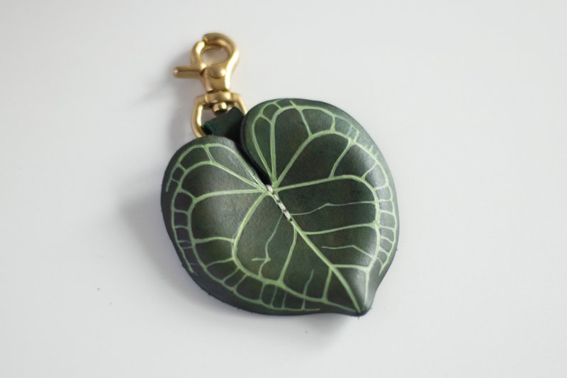 Anthurium clarinervium 圆叶花烛 皮革黄铜挂饰 - 钥匙链/钥匙包 - 真皮 绿色