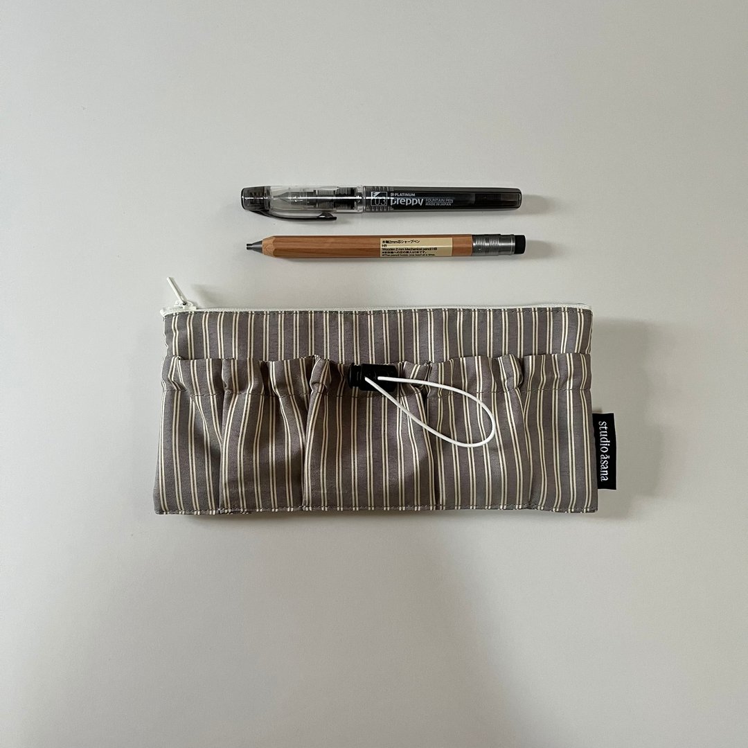 防泼水 笔袋 (灰条纹) 笔盒 手帐 萤光笔 胶带 文具 办公用品 - 铅笔盒/笔袋 - 棉 灰色
