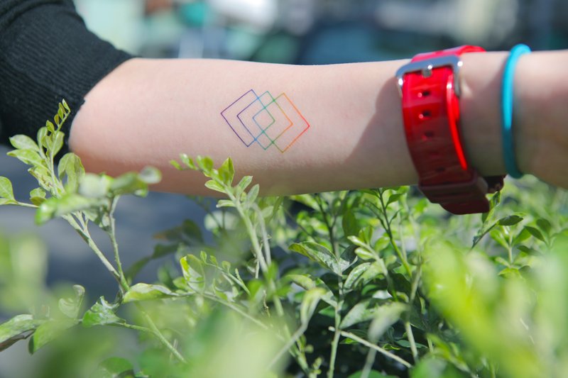 Deerhorn design / 鹿角 刺青 纹身贴纸 2入 彩色 几何 - 纹身贴 - 纸 多色