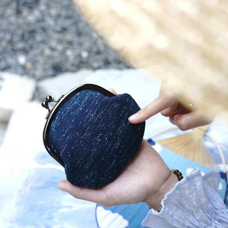 织染和服创意系列椿包-深深的太平洋/口金零钱包 - 零钱包 - 棉．麻 