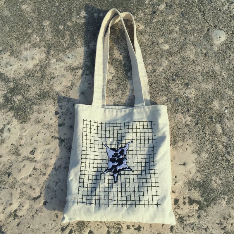 刺绣乳牛皮托特包-黑格子白色 - 侧背包/斜挎包 - 棉．麻 白色