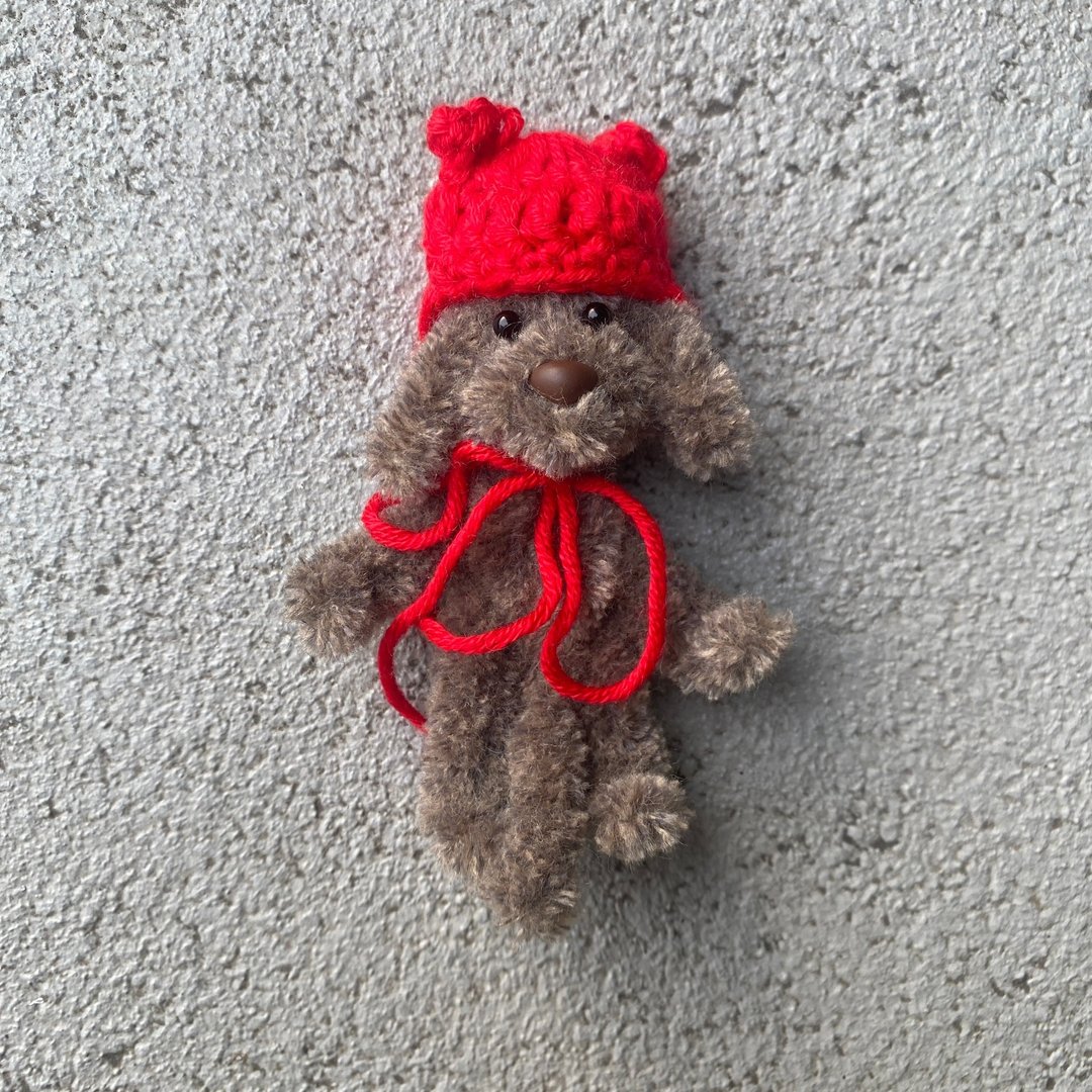 小红帽犬 毛线三胞胎(咖啡色)11cm-毛根扭扭棒手作/娃娃宠物/圣诞 - 摆饰 - 其他材质 红色