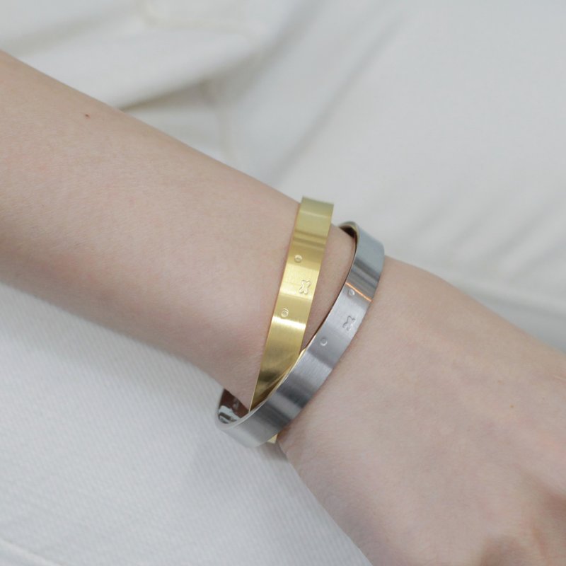 Pinkoi 限定 : Miffy Face Round Bangle - 手链/手环 - 其他金属 