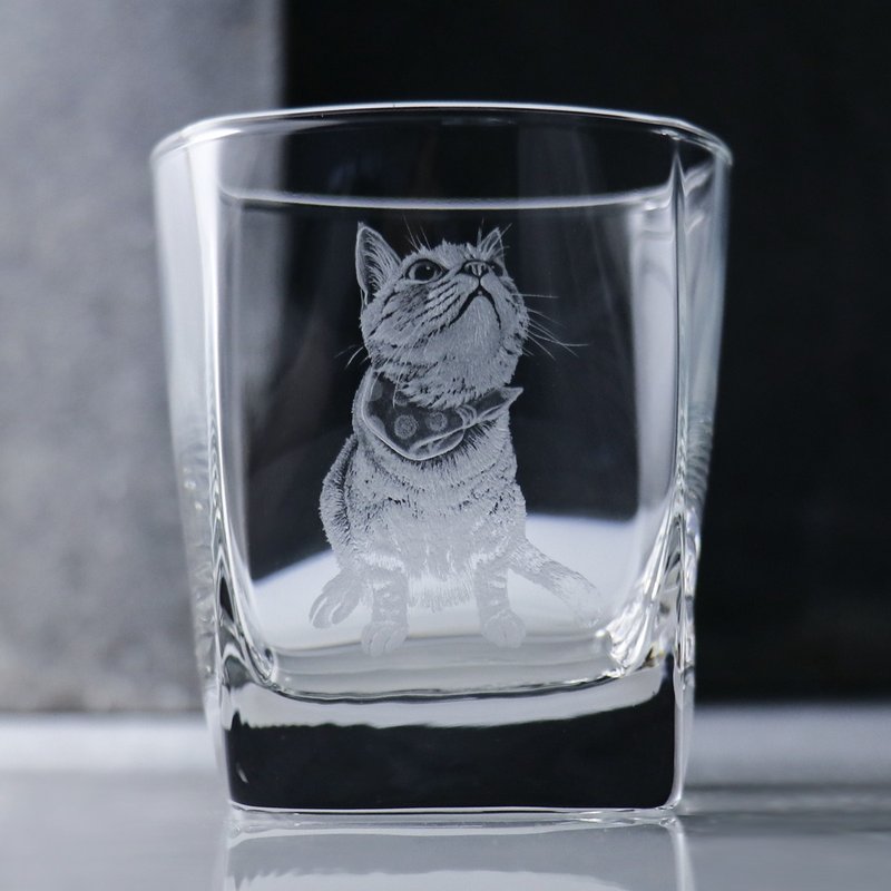295cc【宠物定制】猫咪 亲亲杯 威士忌杯手工绘制 猫画像 - 订制画像 - 玻璃 灰色