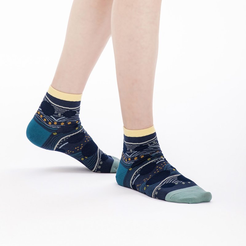 俄罗斯民间音乐1/2袜 - 袜子 - 棉．麻 咖啡色