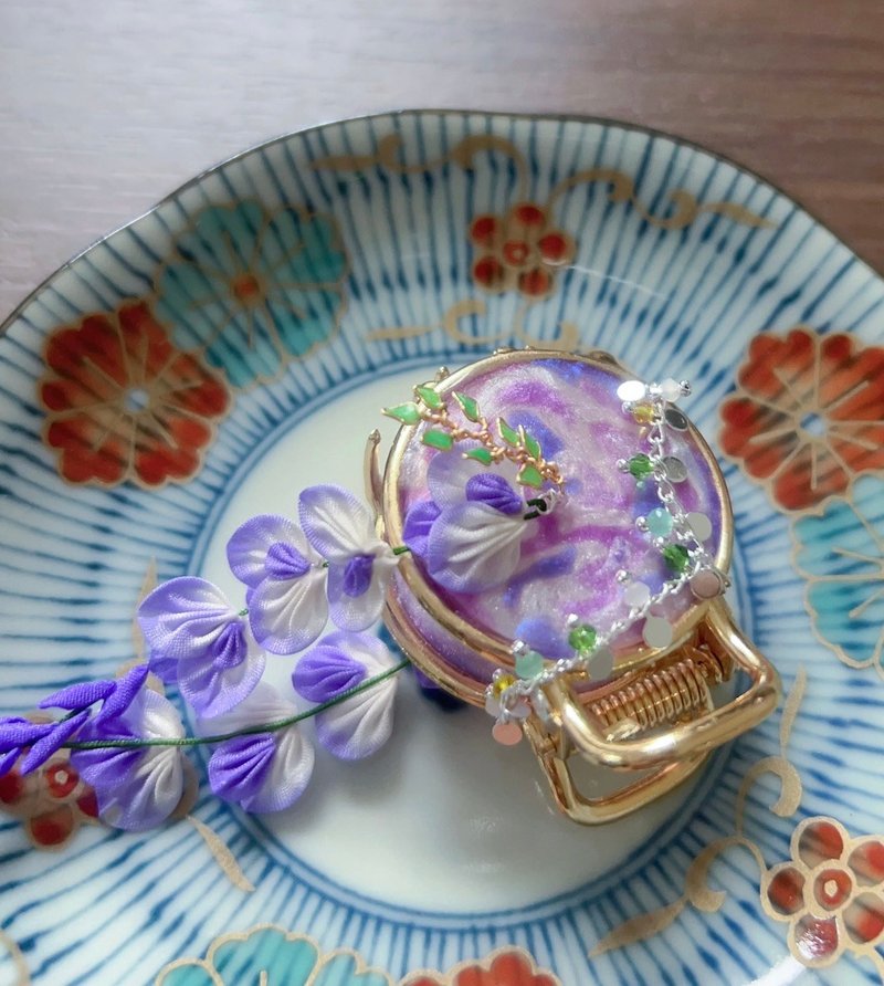 (紫藤 2024) 和风布花 圆形抓夹 つまみ细工 - 发饰 - 棉 紫色