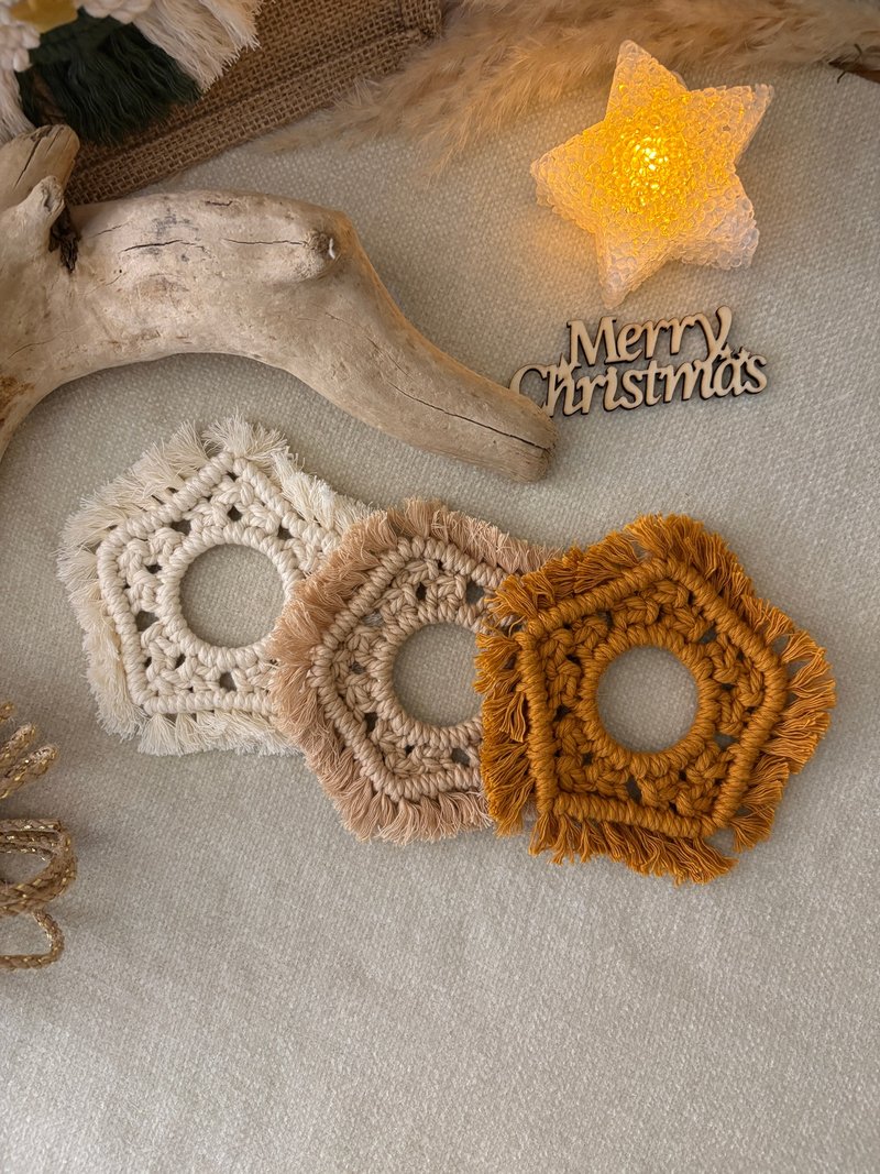 Macrame编织杯垫/交换礼物/圣诞礼物/自用/居家装饰 - 摆饰 - 棉．麻 