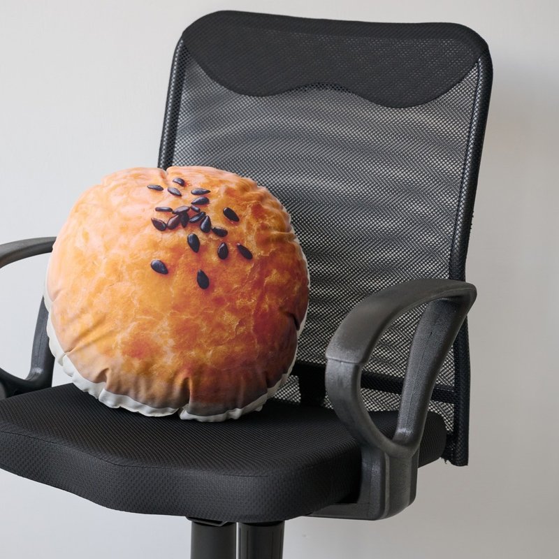 新口味蛋黄酥抱枕 - 45厘米 - 枕头/抱枕 - 棉．麻 