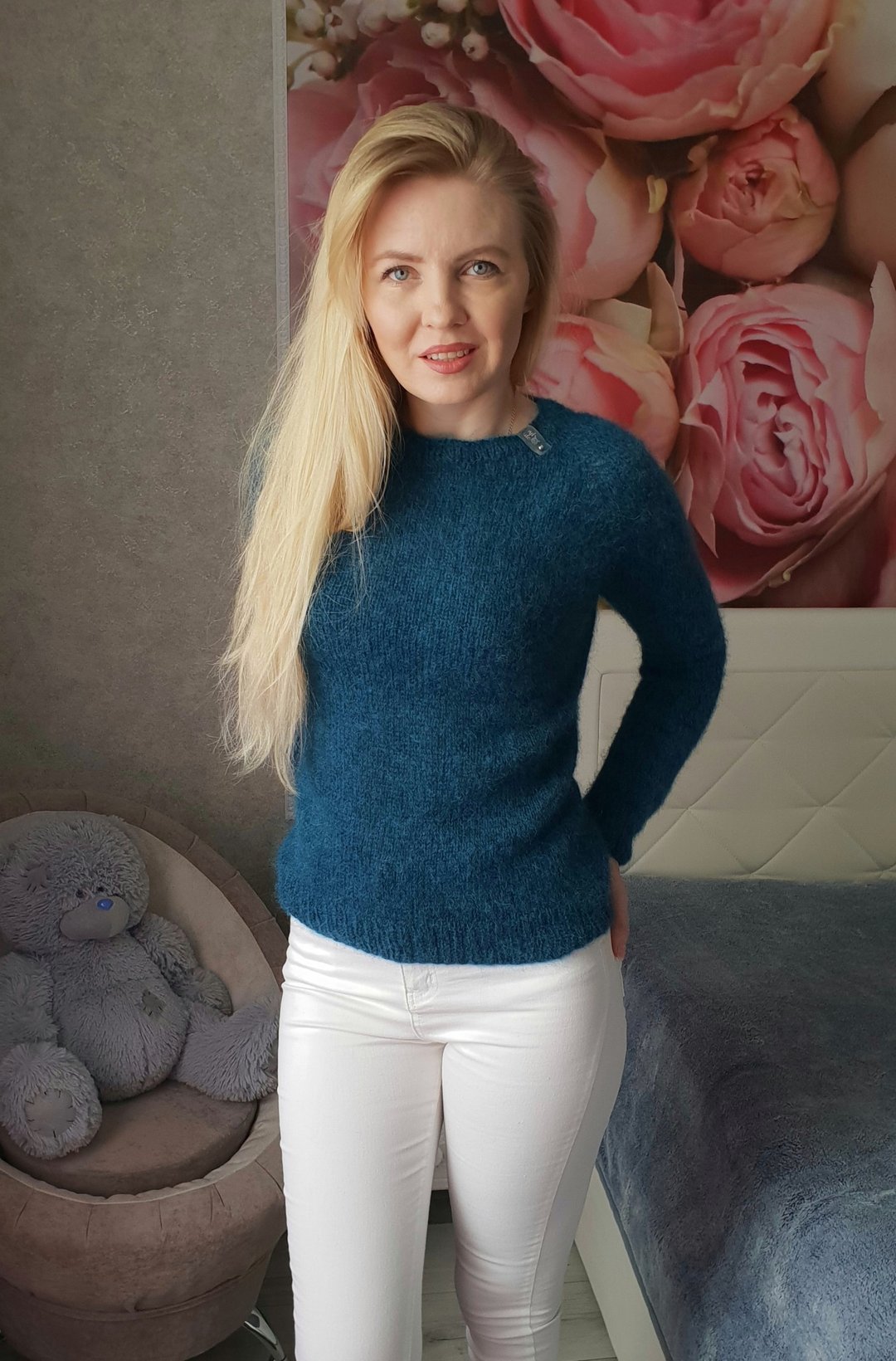 Delicate knitted jumper made of Italian kid mohair in petrol color - 女装针织衫/毛衣 - 羊毛 绿色