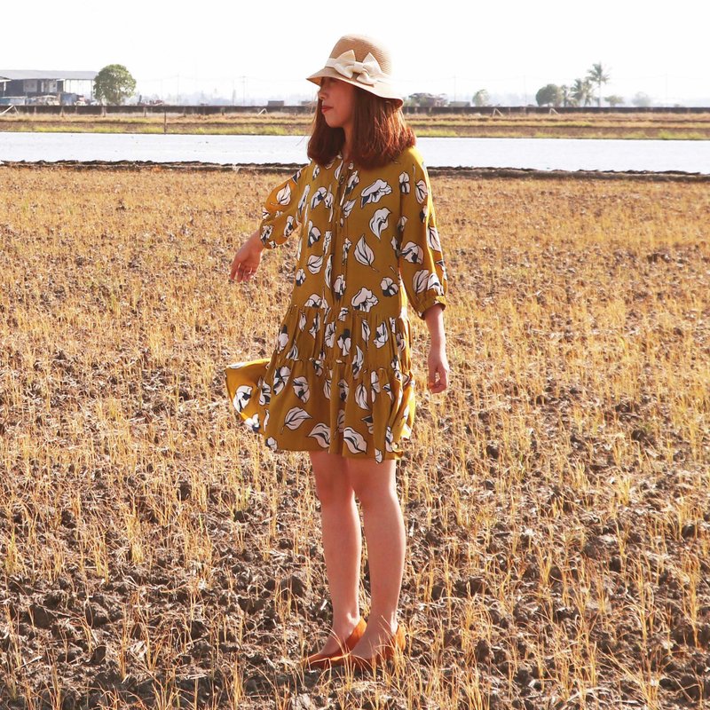 女装 英国风花卉绘图黄色裙 布料轻身柔软下垂不透 连衣裙洋装 - 洋装/连衣裙 - 其他材质 黄色