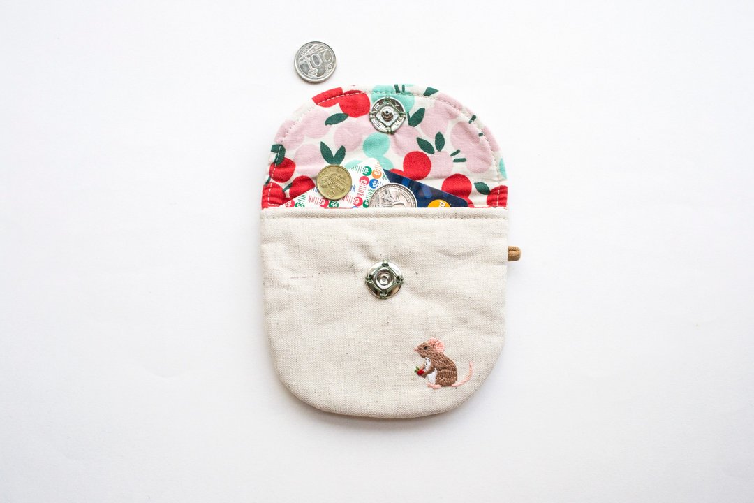 鼠 Field Mouse Embroidered Linen Wee Pouch - 零钱包 - 棉 多色