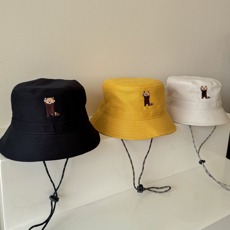 Eco-Friendly 猫咪刺绣环保渔夫帽 Red Panda - 帽子 - 棉．麻 黑色