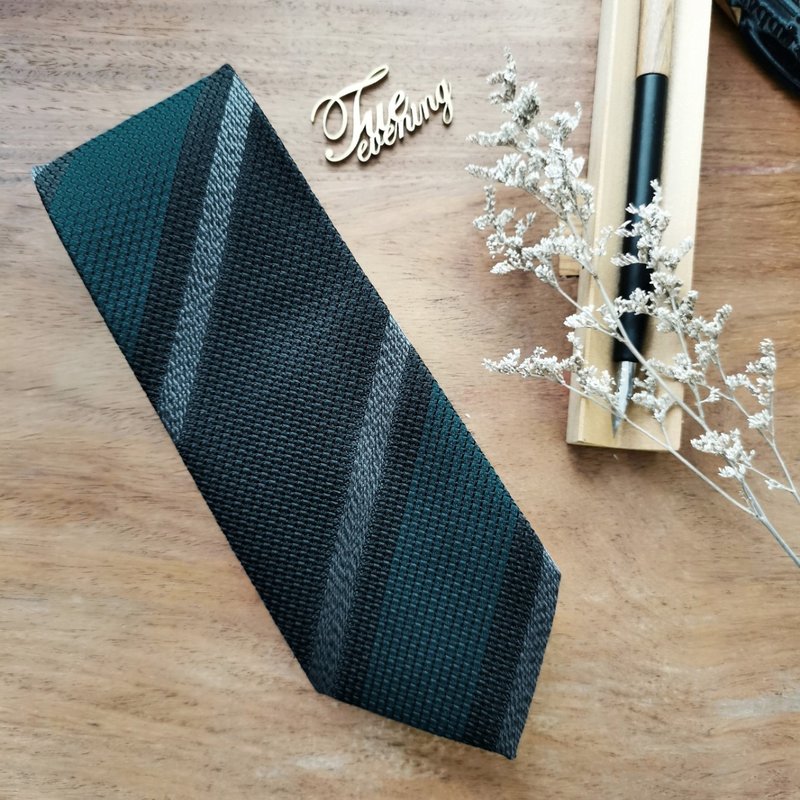 Necktie Wide Stripe in Hunter Green with Black and White | 8cm - 领带/领带夹 - 聚酯纤维 绿色