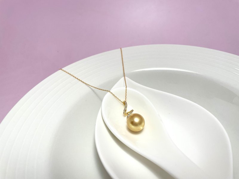 龙珠 天然海水珍珠 南洋金珠 浓金 纯银吊坠 - 项链 - 珍珠 金色