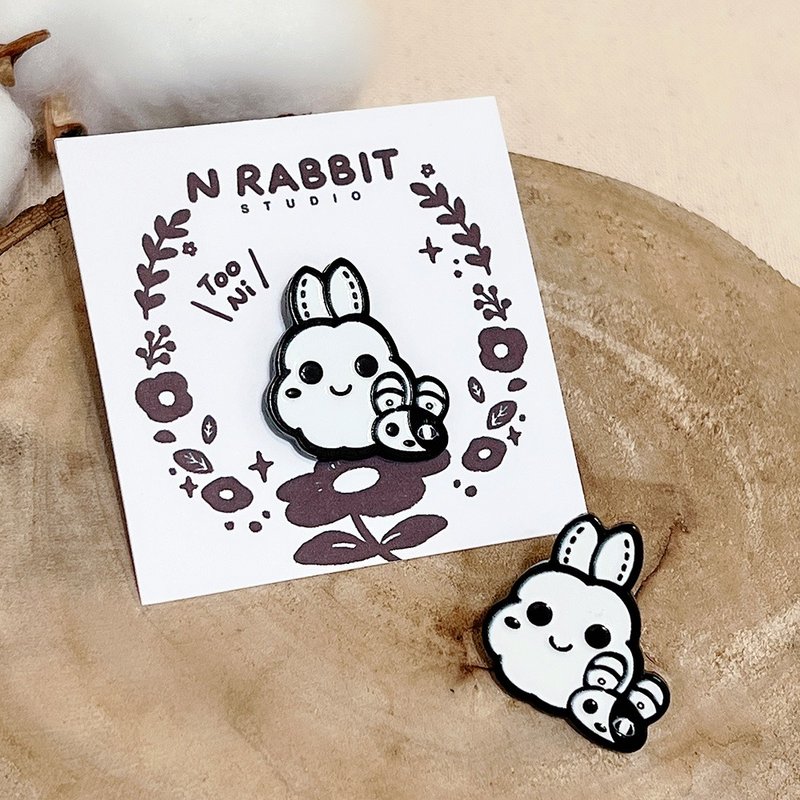 现货【N兔studio】黑白金属胸针 -兔尼 - 胸针 - 其他金属 白色