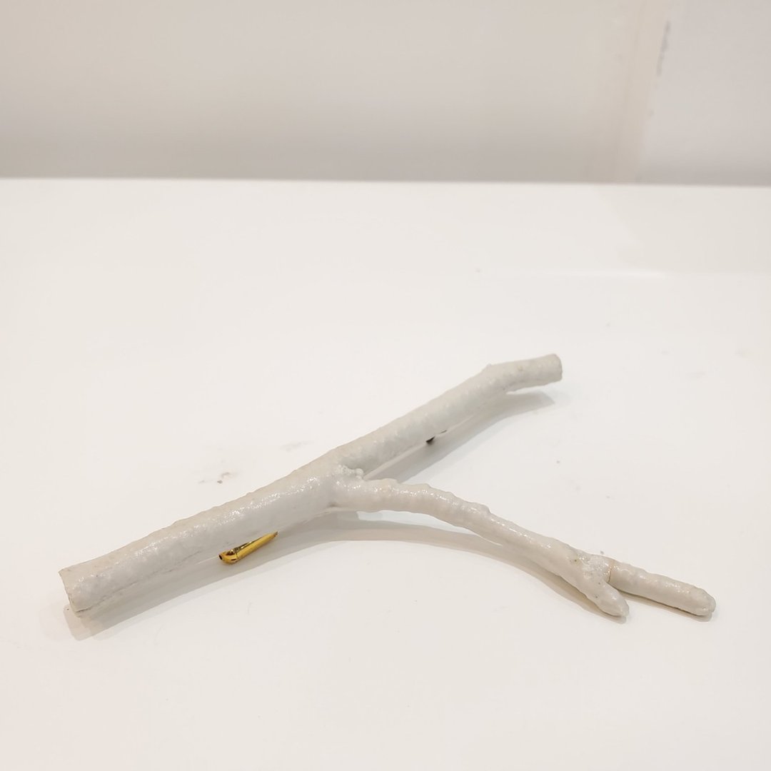 【胸针】陶瓷树枝胸针/胸坠两用 母亲节/ 毕业礼物/ 情人节礼物 - 项链 - 瓷 白色