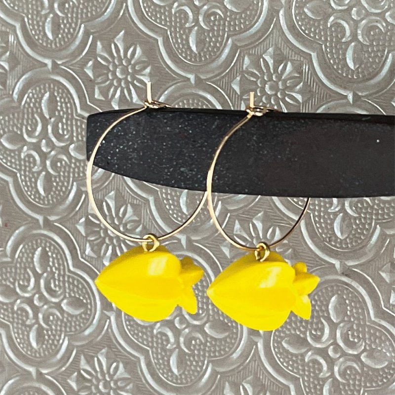 中秋灯笼 杨桃灯笼圈圈耳环 黄色 - 耳环/耳夹 - 树脂 