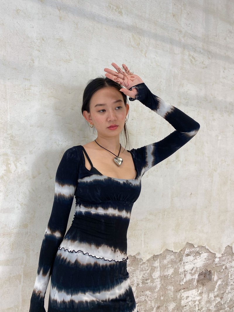 Aprilpoolday / TIE - DYE HORSESHOE TOP - 女装上衣 - 其他材质 多色