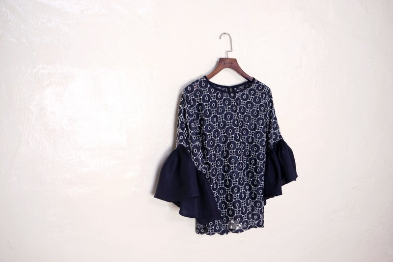 圆领哗拉袖上衣 | 黑色圆环蕾丝 - 女装上衣 - 棉．麻 黑色