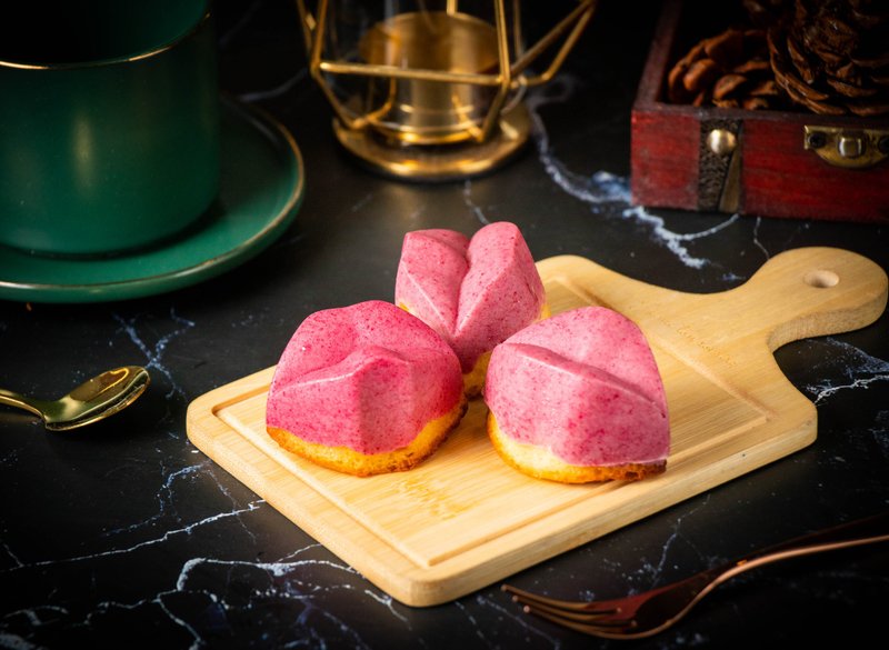 新西兰莓果蜜唇玛德莲随手包 - 蛋糕/甜点 - 其他材质 