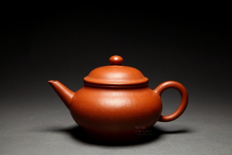 【江记水平16】龙山堂 古法纯手工 摹古系列 小煤窑老朱泥150cc - 茶具/茶杯 - 陶 红色