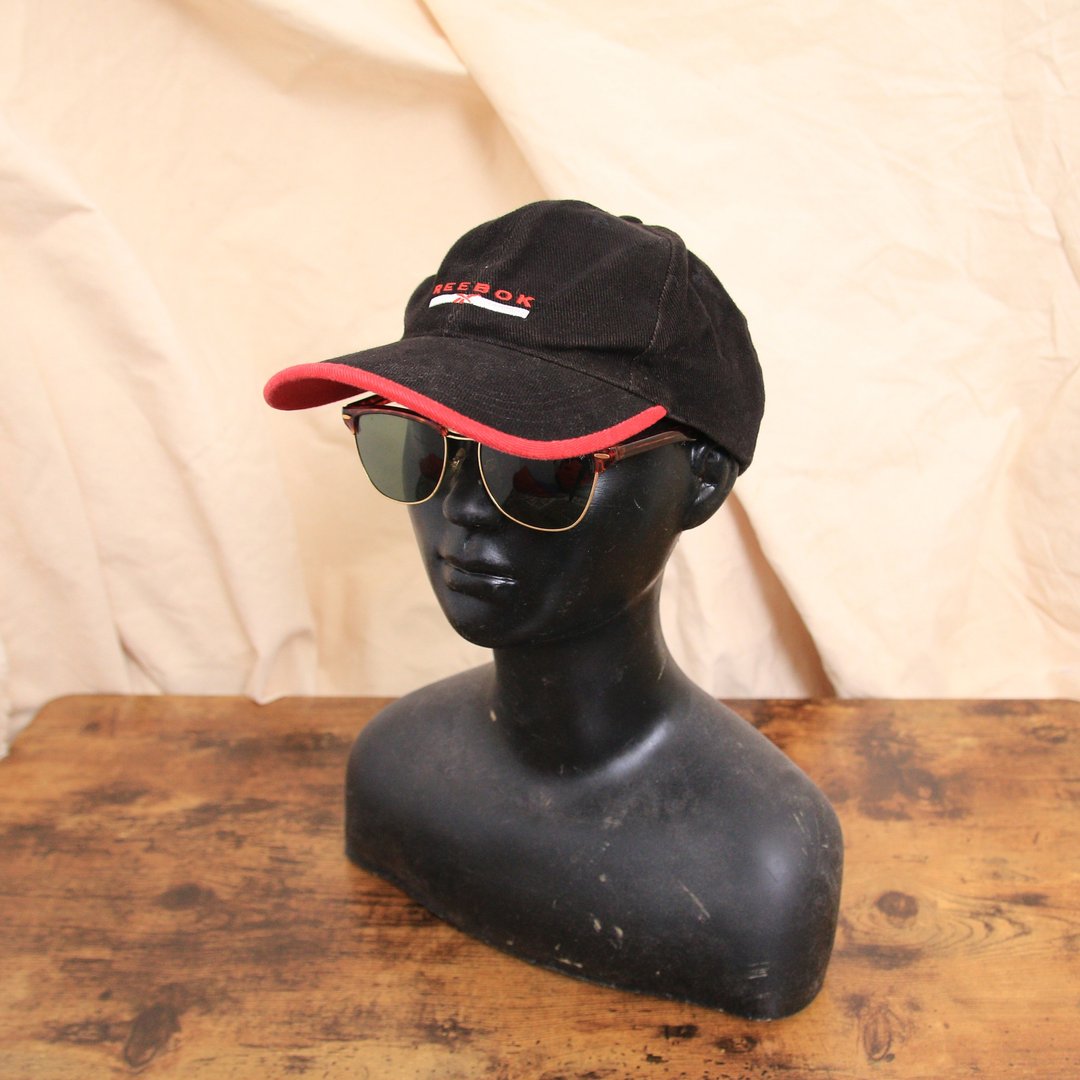 Back to Green::经典品牌帽 REEBOK 红黑 d-16//vintage hat - 帽子 - 棉．麻 