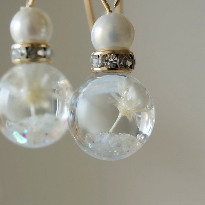 雪之香水花饰 针式耳环或耳夹 - 耳环/耳夹 - 植物．花 白色