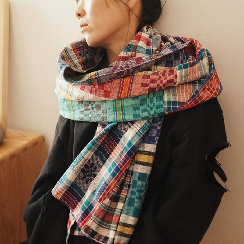 紅色彩格 上海手織布大尺寸秋冬圍巾 彩色織布棉質男女中性披肩 - 围巾/披肩 - 棉．麻 红色