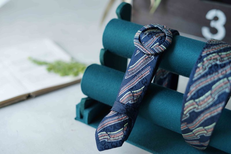 古董领带改制腰带-mila schon100%silk-晕染-深蓝-腰带发箍组 - 皮带/腰带 - 丝．绢 蓝色