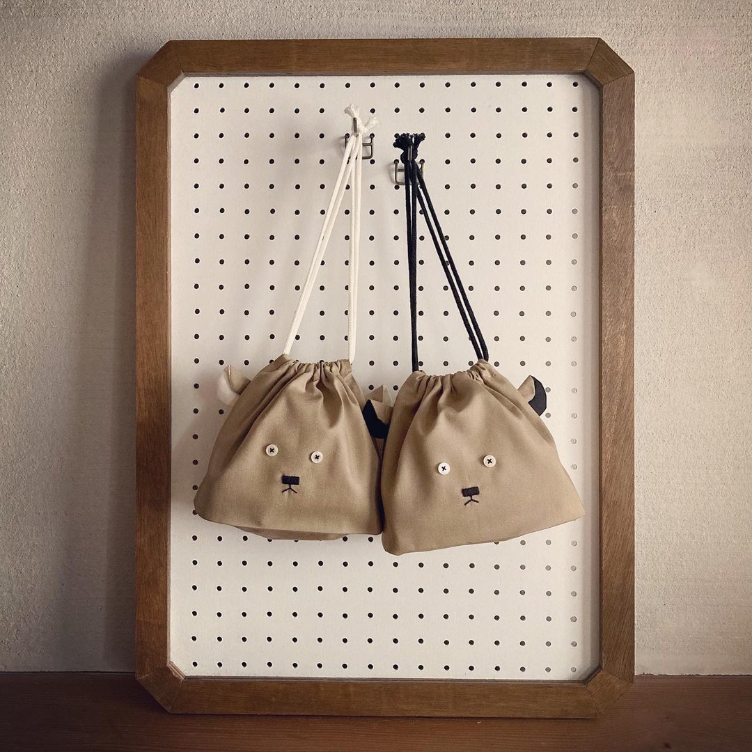 Bear drawstring lunch bag - 化妆包/杂物包 - 棉 卡其色
