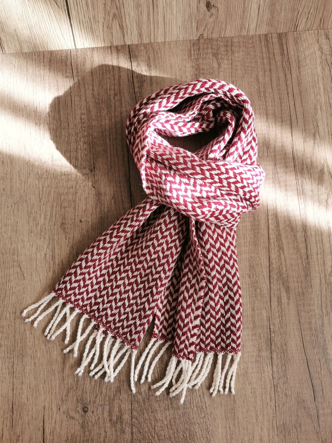Handwoven by Carina | 手织牦牛绒羊毛围巾 - 围巾/披肩 - 羊毛 红色