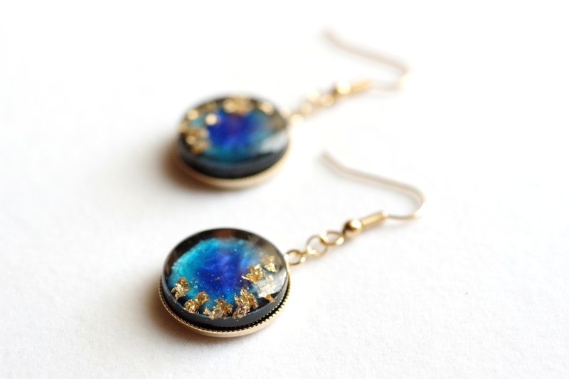 树脂艺术 圆形耳环・ニライカナイ - 耳环/耳夹 - 树脂 蓝色