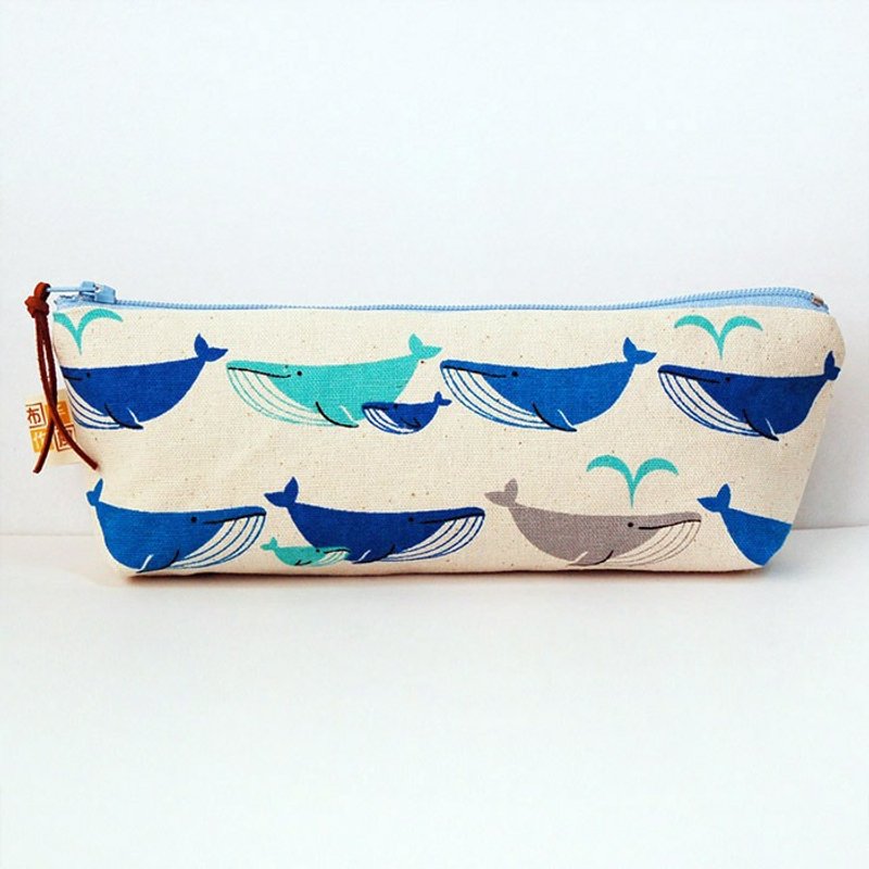 鲸鱼喷水 宽底笔袋 - 铅笔盒/笔袋 - 棉．麻 蓝色